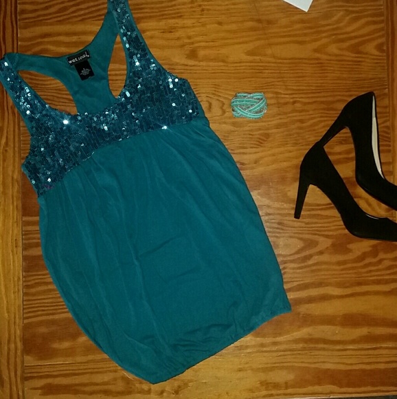 Wet Seal Tops - NWOT Wet Seal Blue-Green sequined Racerback sz S